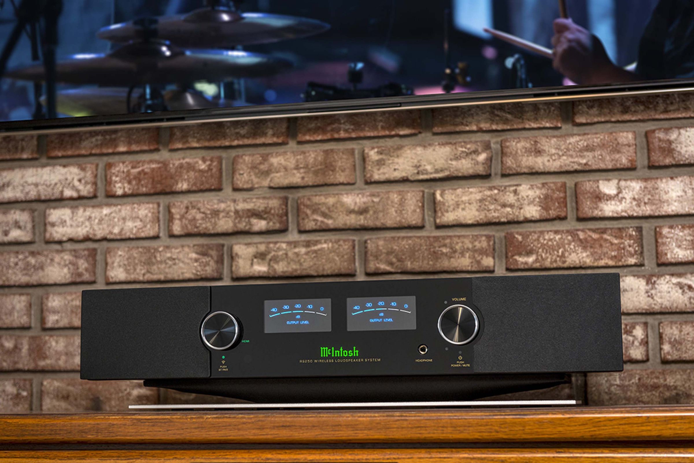 Auditorium McIntosh RS250 Wireless Speaker System 294401 - 10