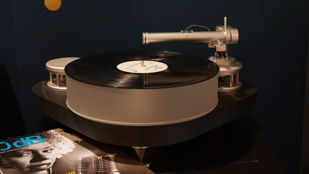 Auditorium Auditorium AUFTAKT Schieferbasis + Tonarm TT5 + Virtuoso MM TT5 280229 - 1