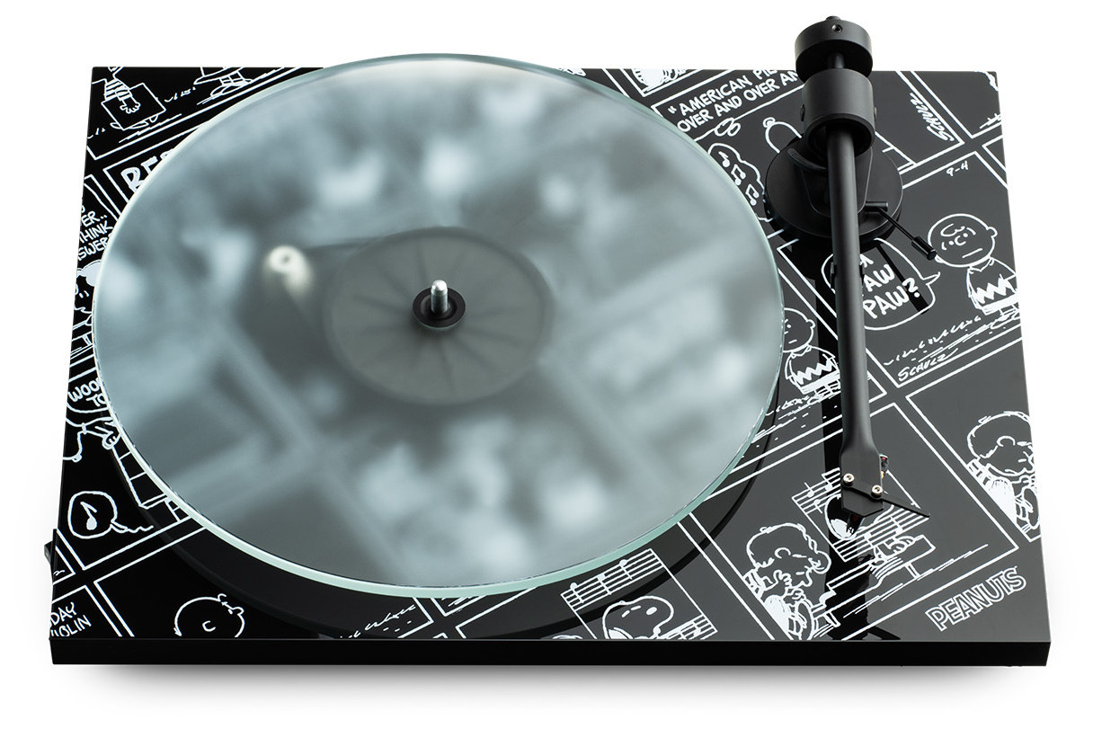 Auditorium Pro-Ject Peanuts Special Edition Plattenspieler mit OM 5E 209524 - 2