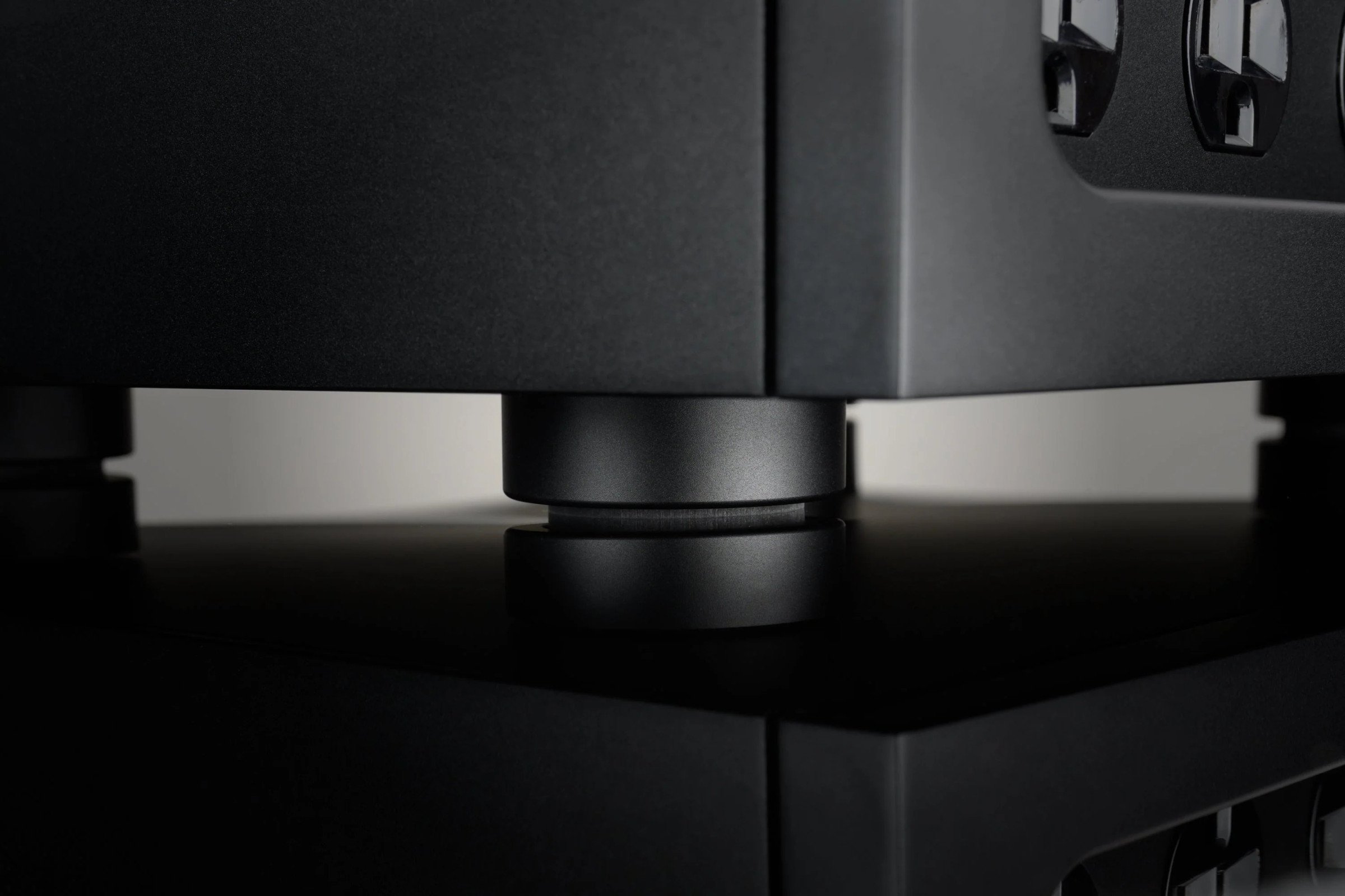 Auditorium Transparent Cable Reference PowerIsolator inkl. Reference Power Cord 2,0m 281079 - 4