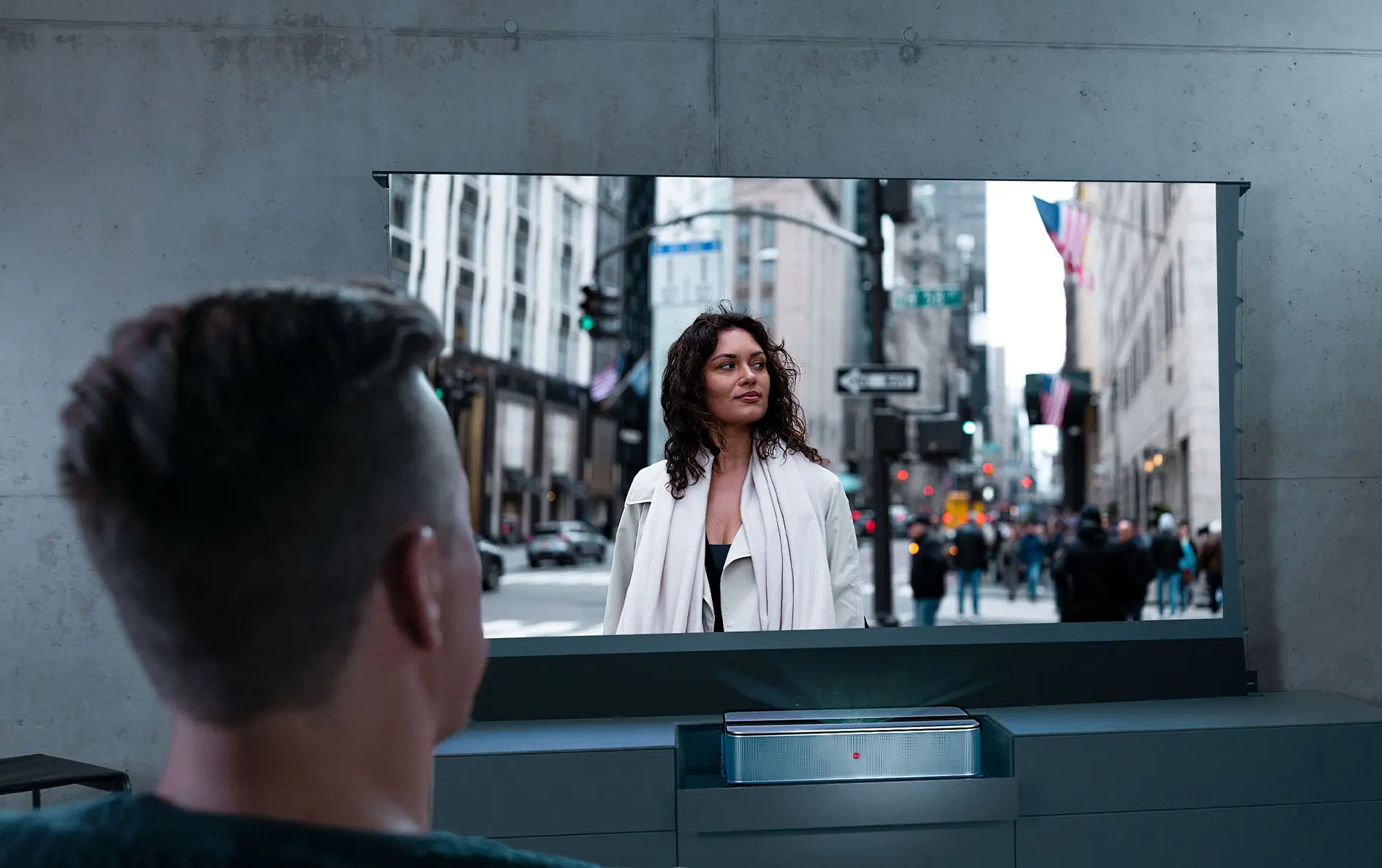 Auditorium Leica Perfect View Set: Cine 1 Laser TV & Celexon Leinwand 206162 - 1