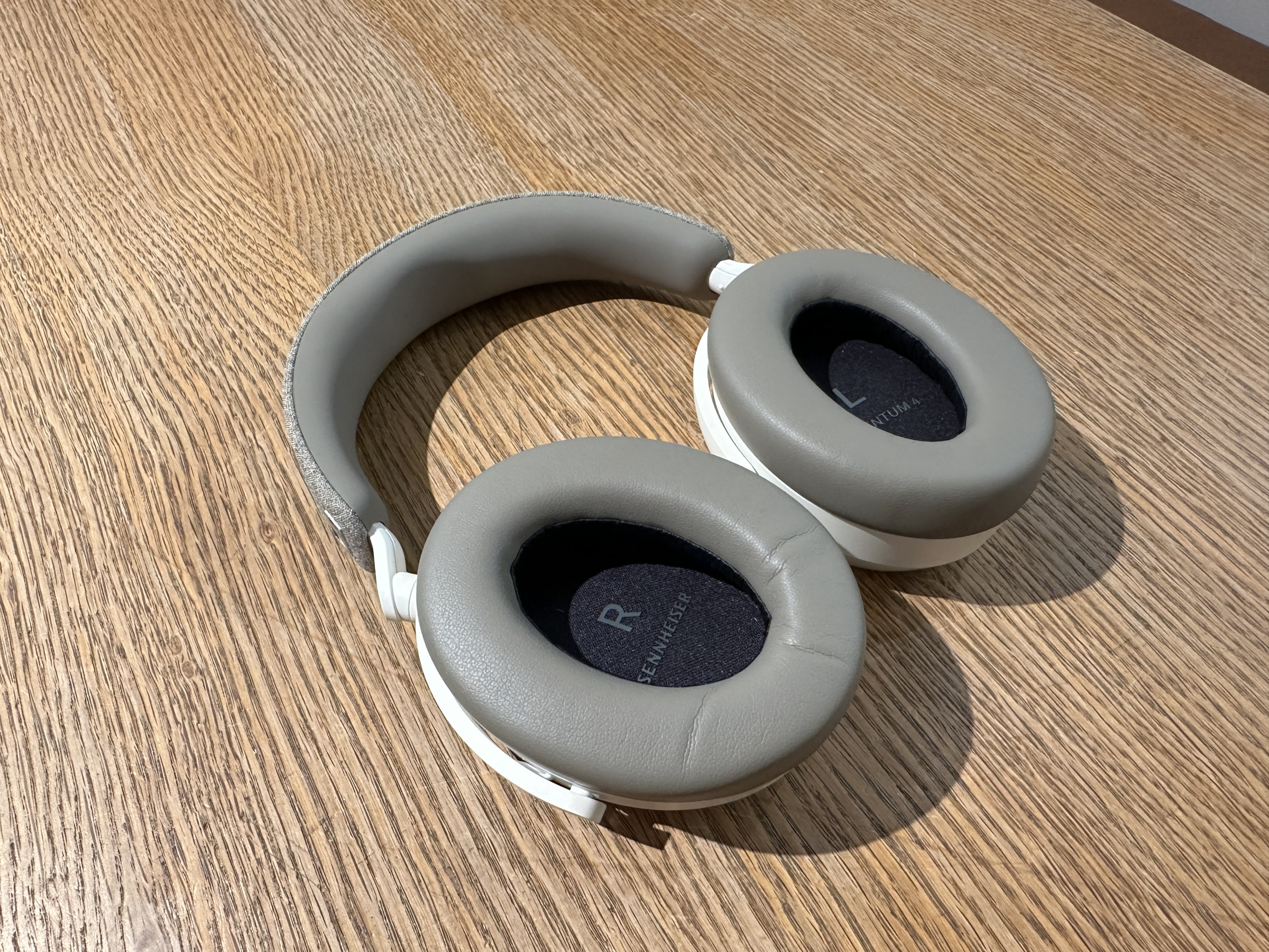 Auditorium Sennheiser Momentum 4 Wireless Kopfhörer 297993 - 3
