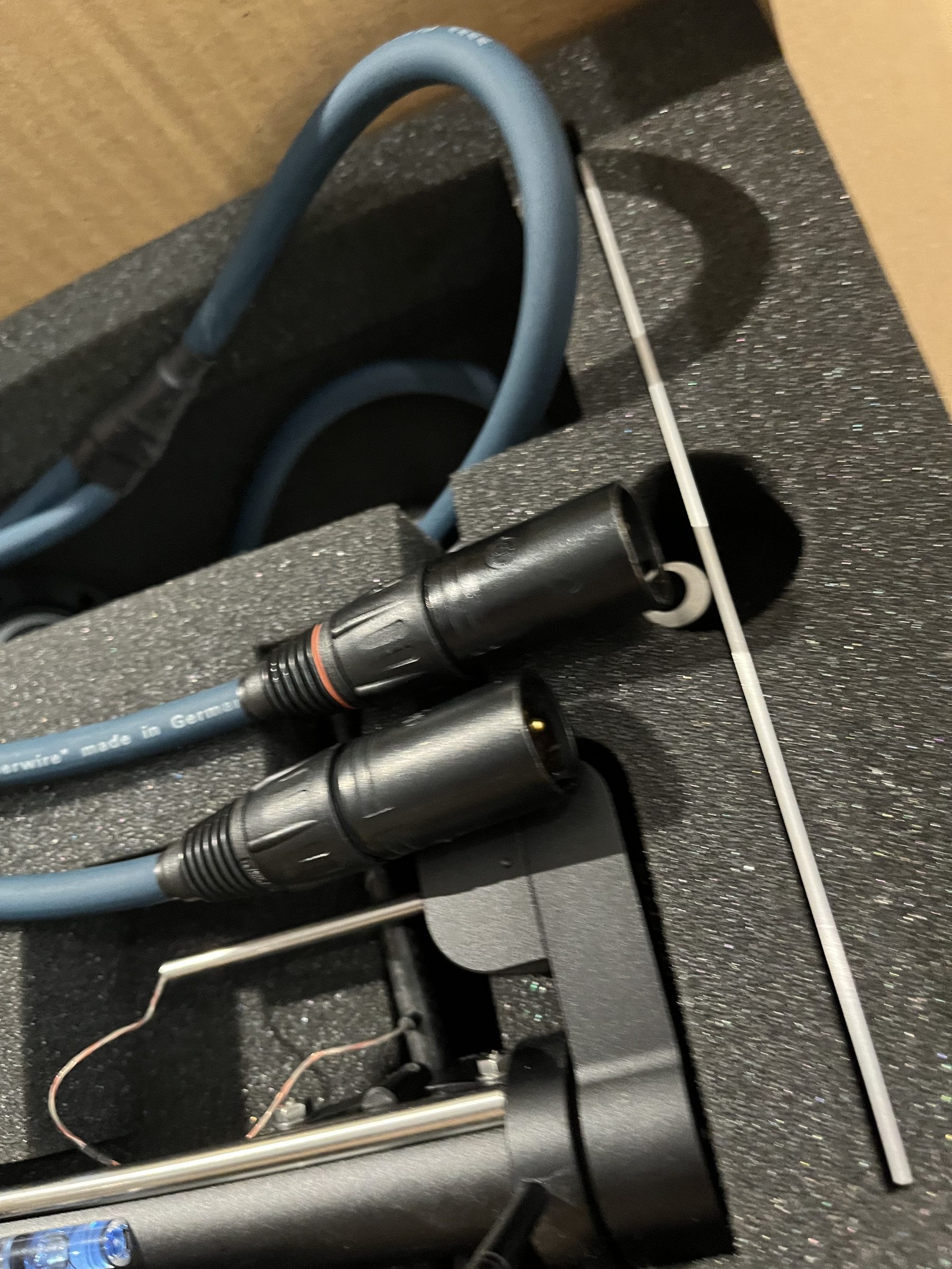 Auditorium Clearaudio TT5 mit Swing Base und XLR Six Stream Kabel 215020 - 3