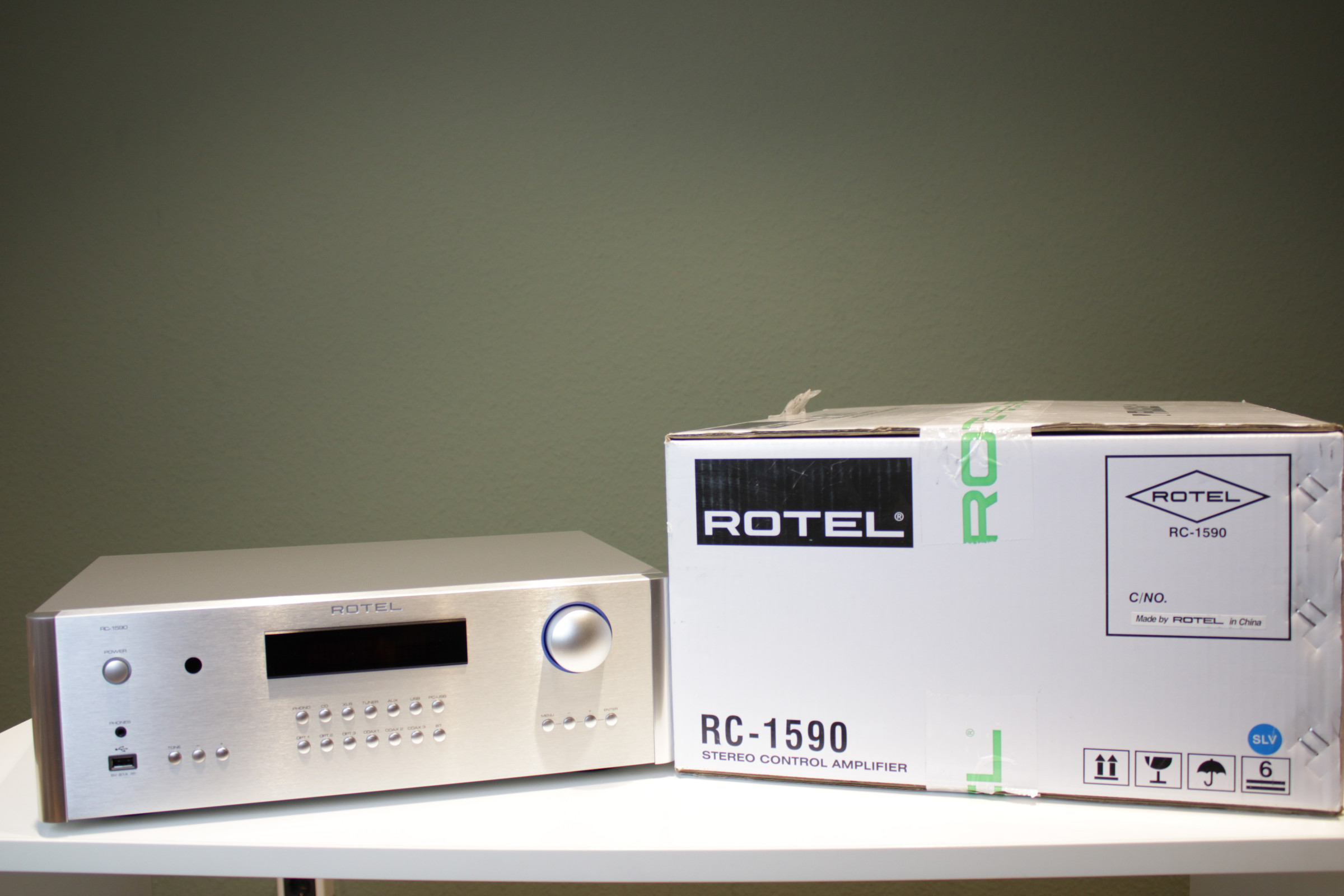 Auditorium Rotel RC-1590 Stereo-Vorverstärker silber 212349 - 7