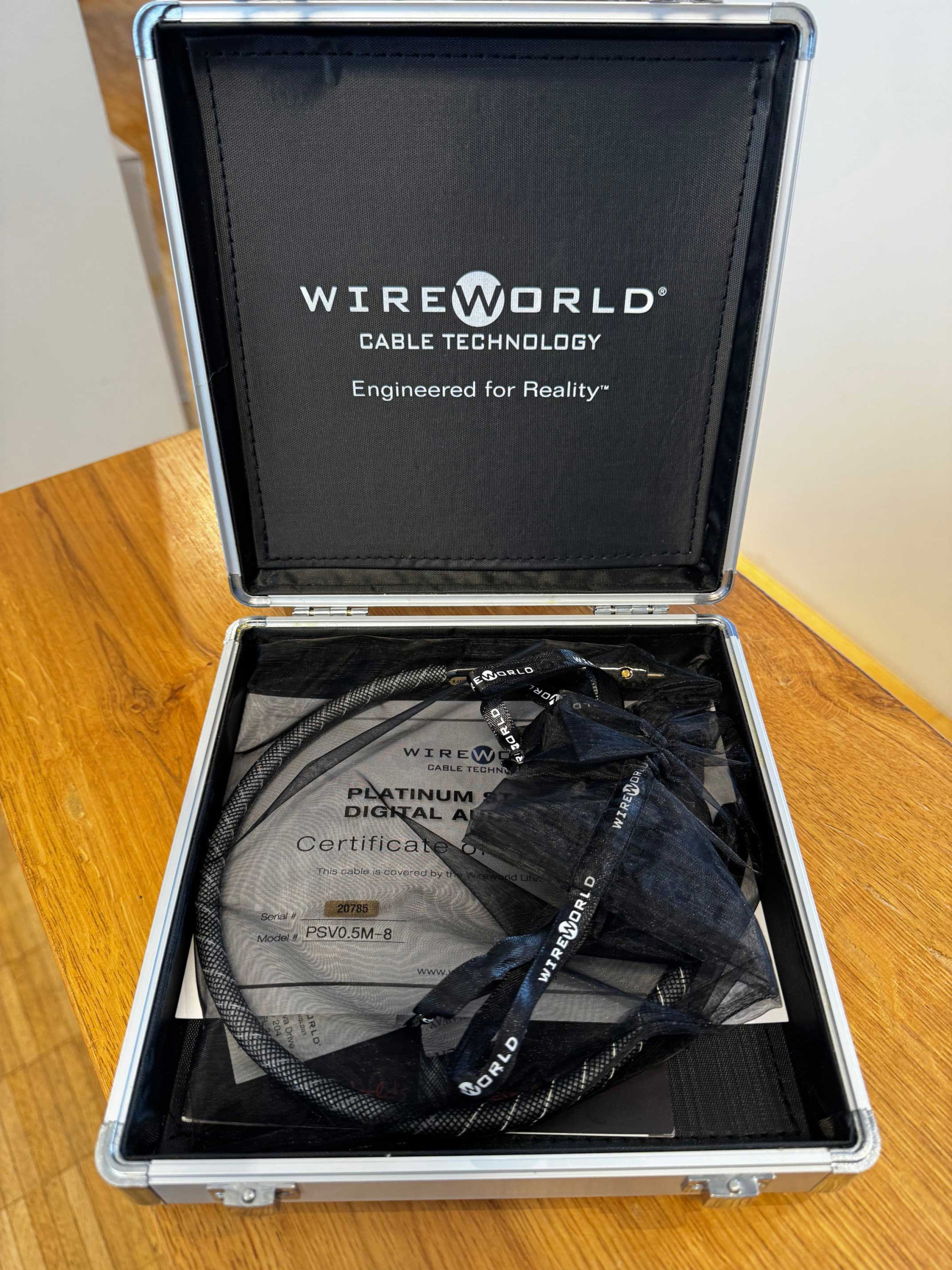 Auditorium Wireworld Cable Platinum Starlight Digital Audio RCA 75 Ohm 215021 - 2