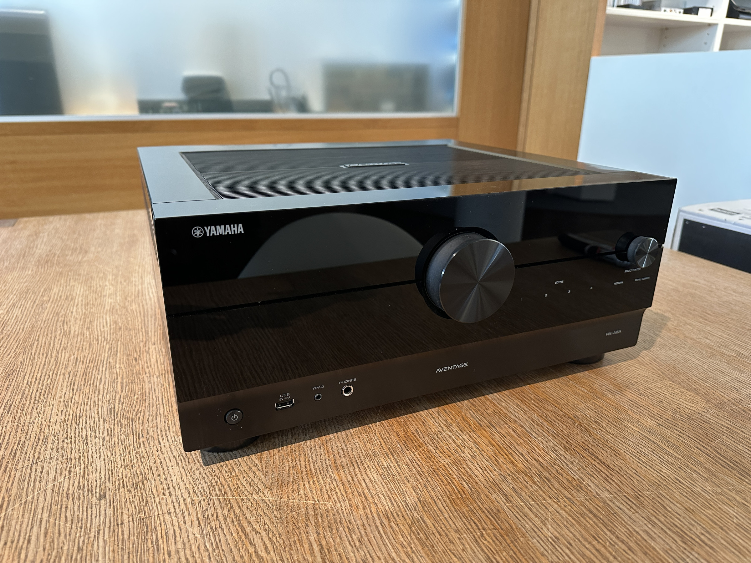 Auditorium Yamaha RX-A 6A Aventage Receiver schwarz 215981 - 1