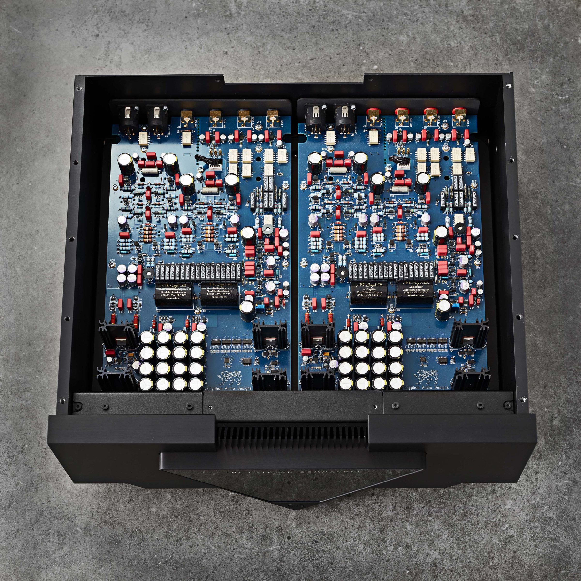 Auditorium Gryphon Commander Vorverstärker mit Commander PSU 294081 - 6