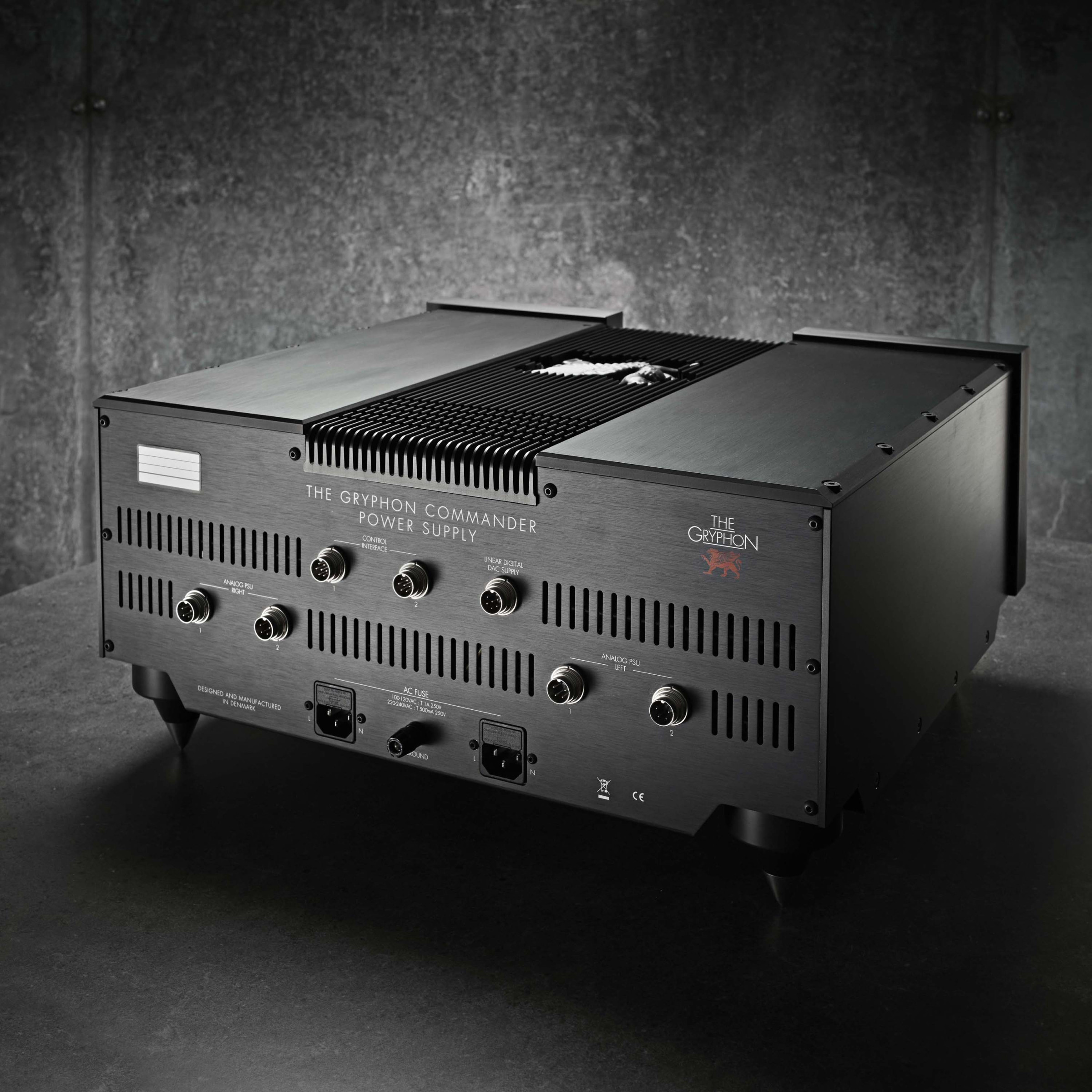 Auditorium Gryphon Commander Vorverstärker mit Commander PSU 294081 - 5