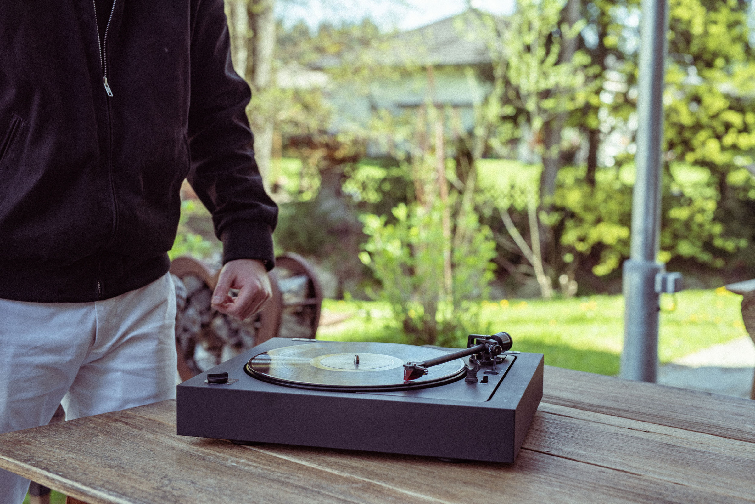 Auditorium Pro-Ject A2 - Vollautomatischer Plattenspieler 201199 - 3