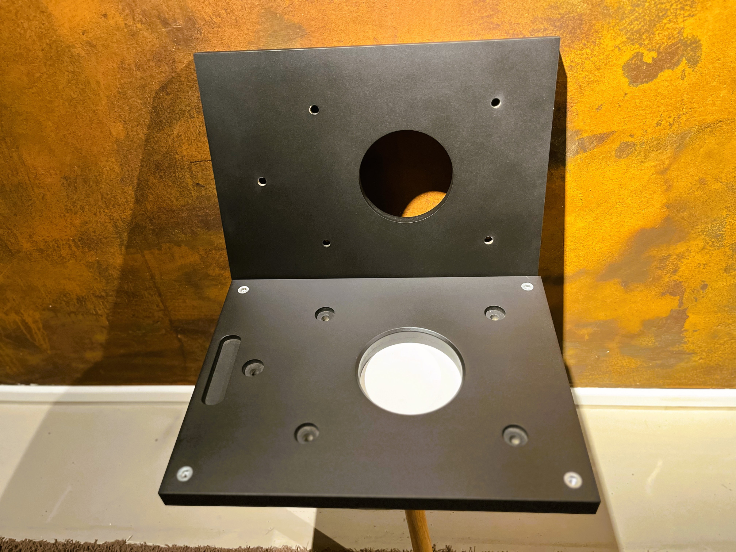 Auditorium Linn MAJIK ISOBARIK Holz-Ständer 266748 - 1 Auditorium Linn MAJIK ISOBARIK Holz-Ständer 266748 - 1